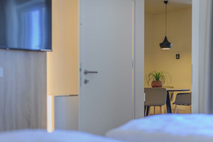 Room 92 of 208