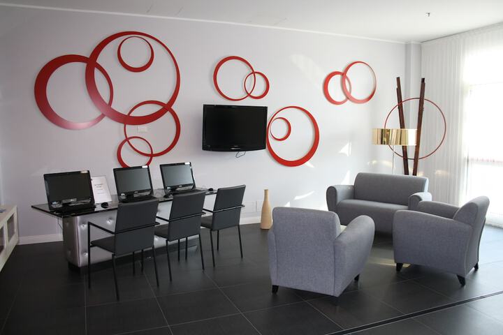 Meeting facility