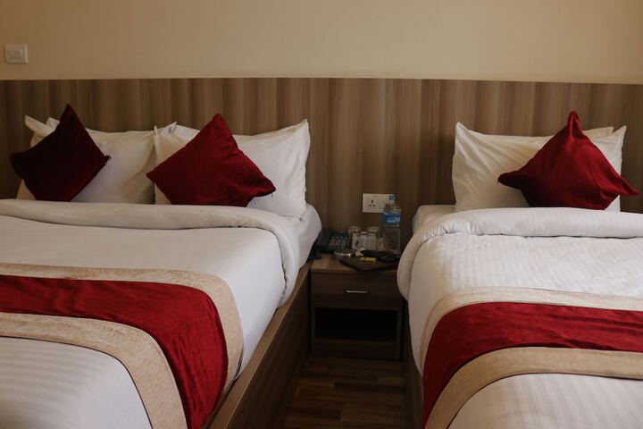 Room 16 of 27