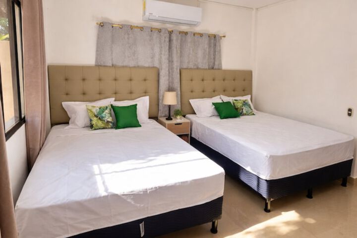 Room 6 of 20