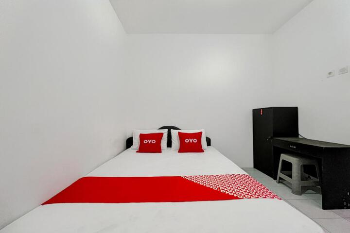 OYO Life 90137 Kost Mahameru Syariah