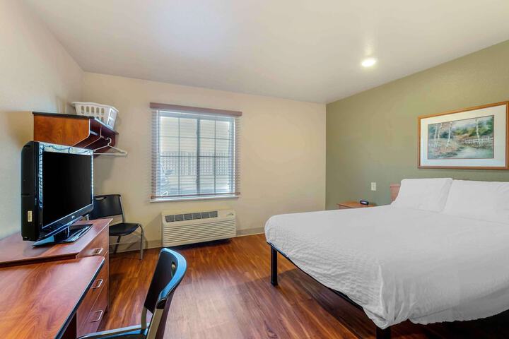 Studio Double Bed (10 of 10)