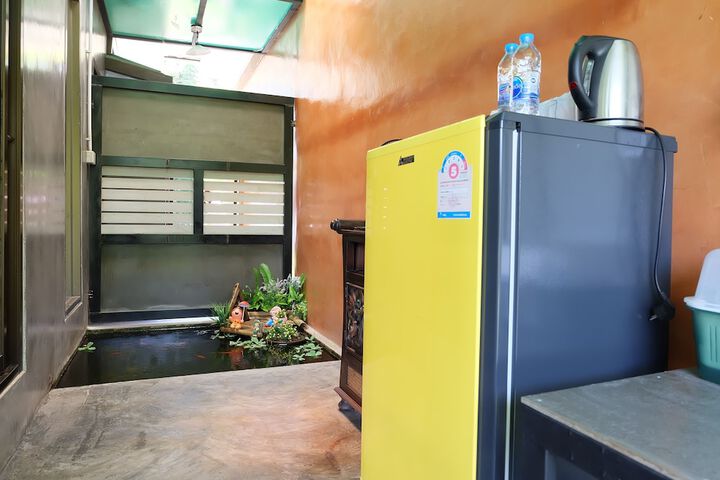Room 8 of 16