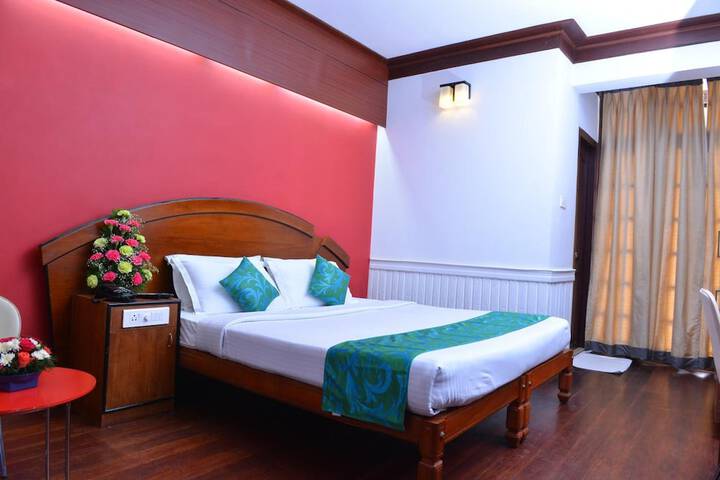 Room 15 of 48
