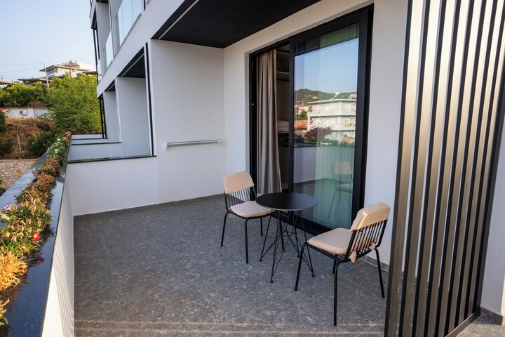 Terrace/Patio 33 of 146