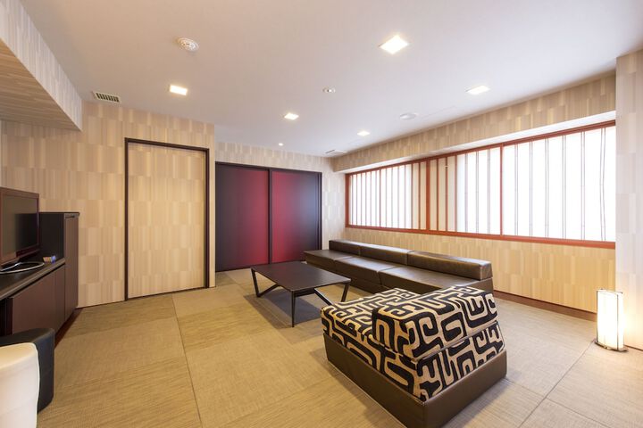 Room 6 of 59