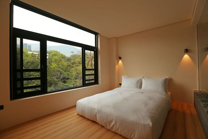 Room 13 of 41