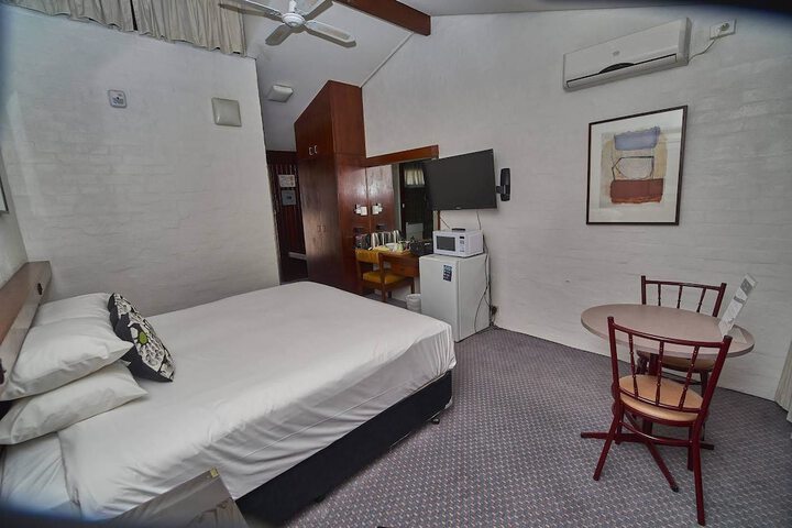 Room 15 of 51