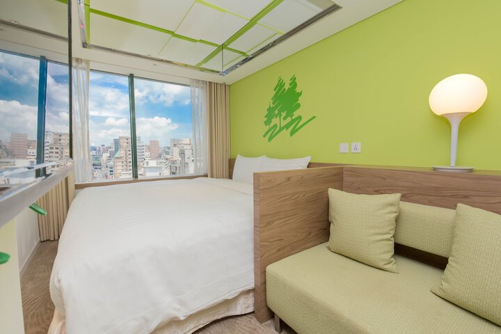 Room 113 of 171