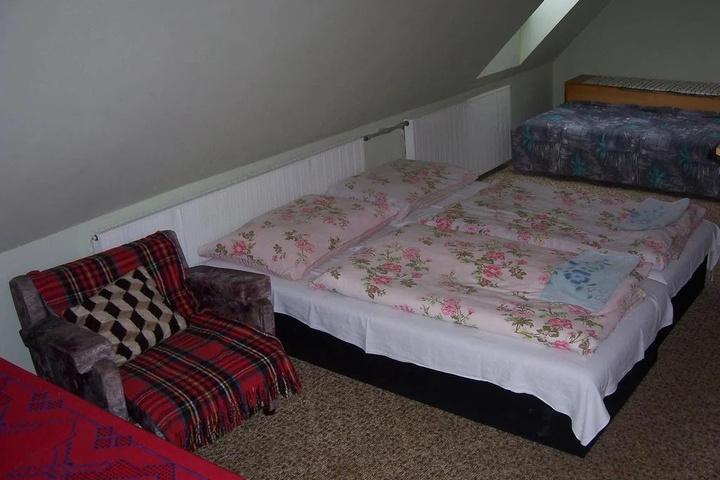 Room 2 of 14