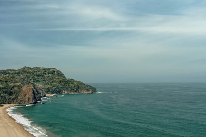 Beach 84 of 100