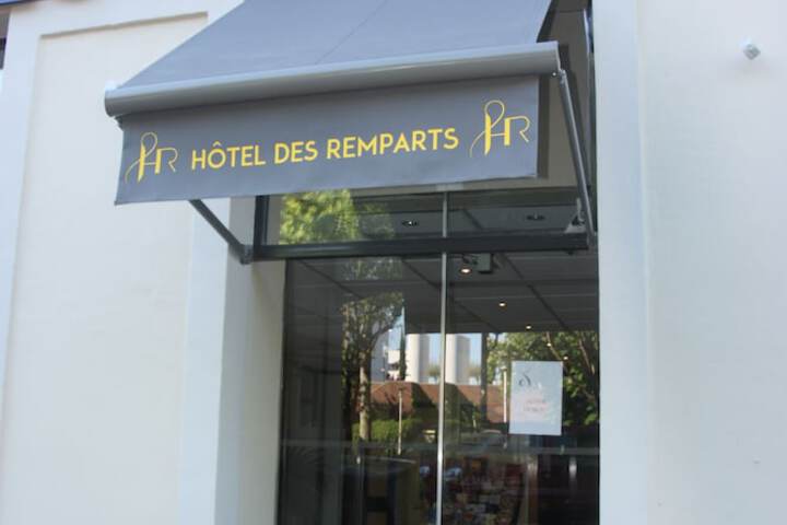 Hotel 82 of 83