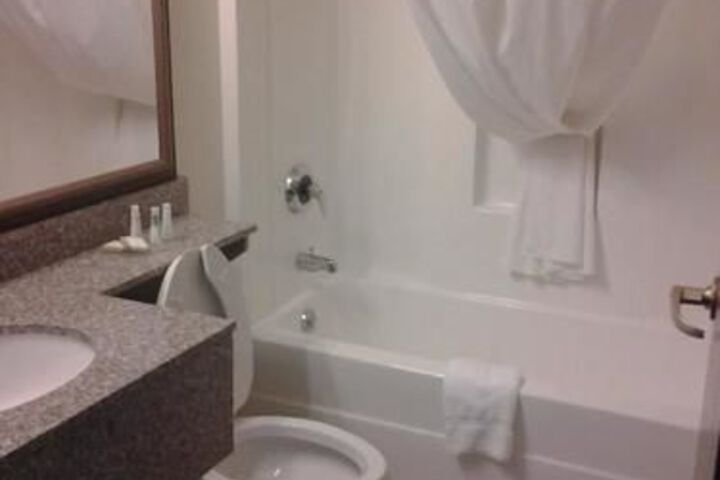Room 10 of 29