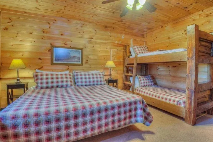 Room 3 of 21
