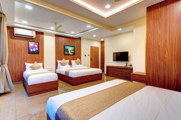Room 14 of 30