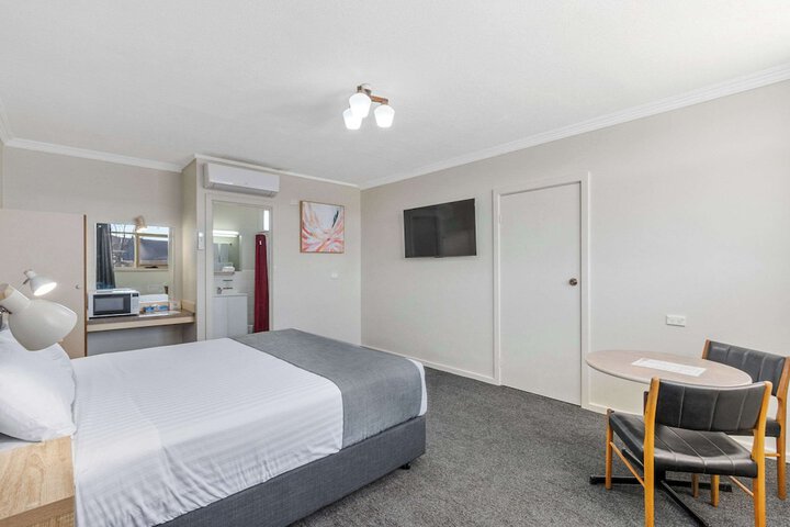Room 19 of 27