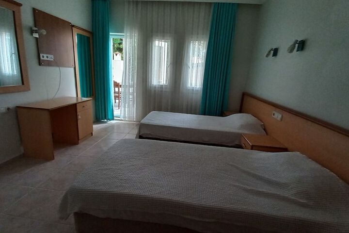 Room 11 of 47
