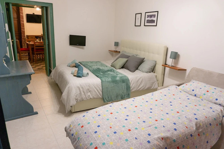 Room 19 of 22