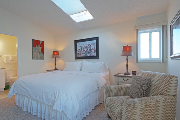 Room 10 of 181