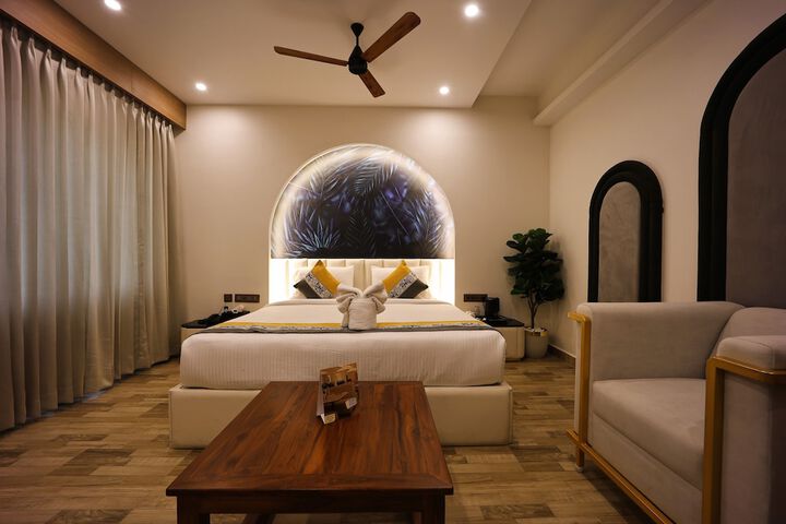 Room 8 of 70