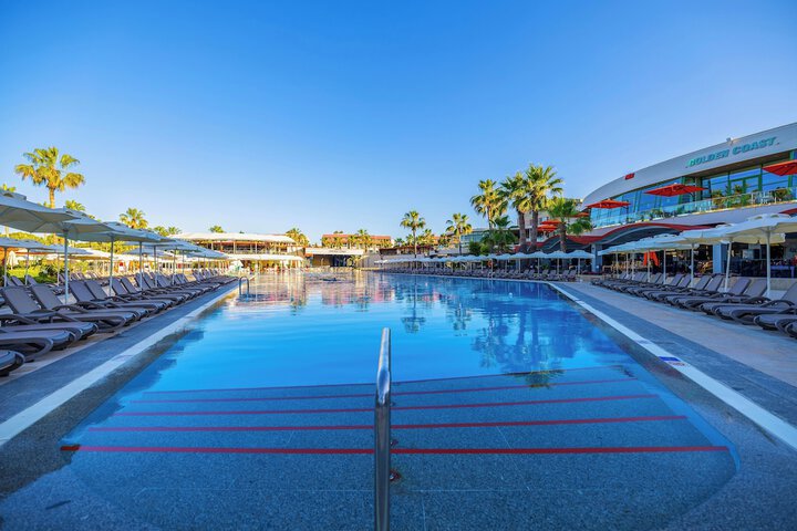 Pool 45 of 259
