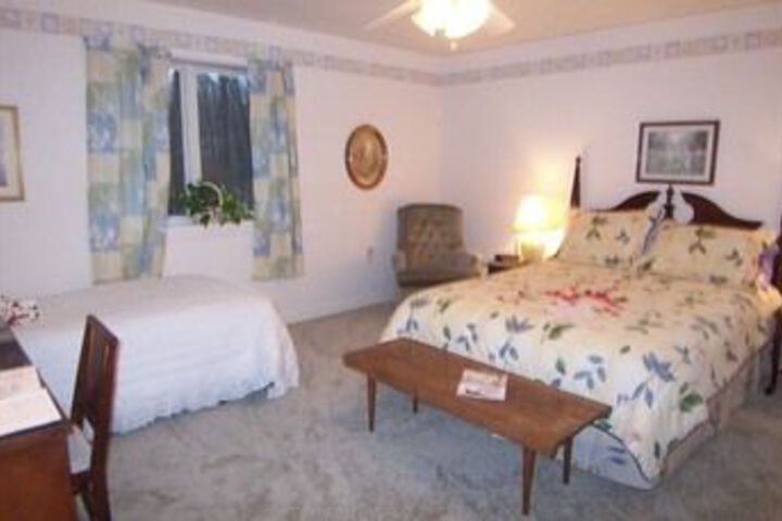 Room 5 of 62