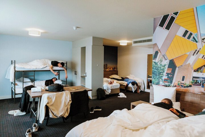 Room 44 of 83