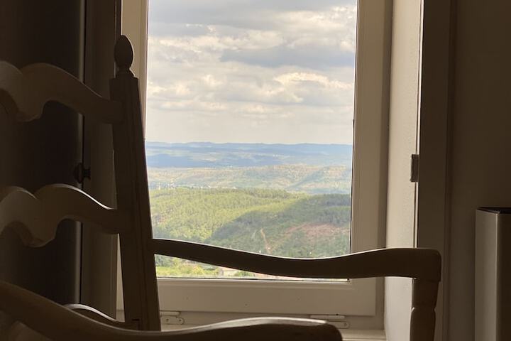 Room 13 of 47