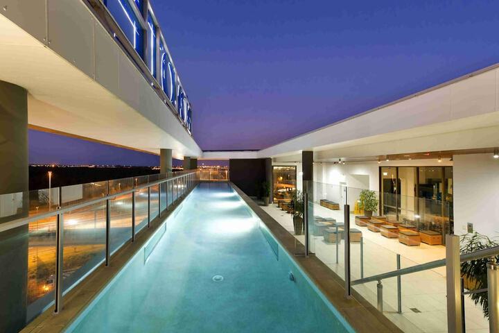 Hotel with Pool