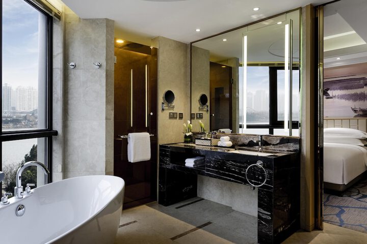 Room 12 of 67