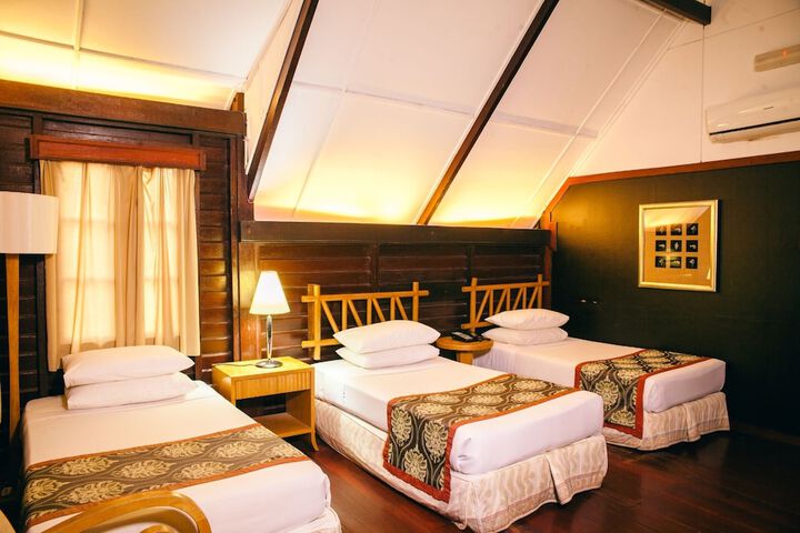 Room 9 of 55