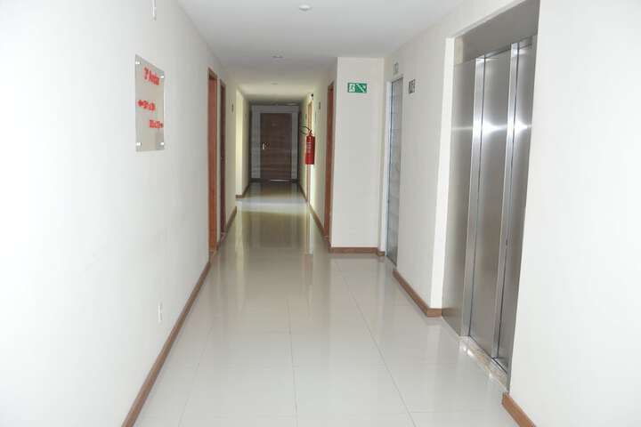 Ballroom/Hall 26 of 32