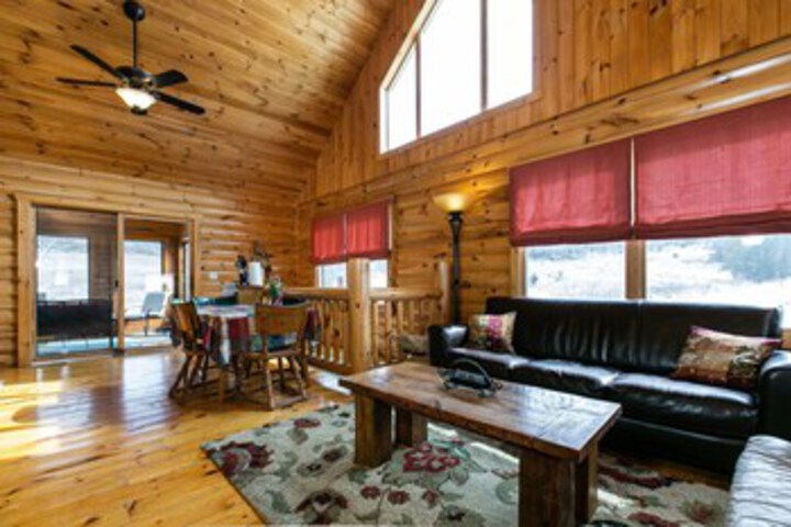 Room 4 of 18