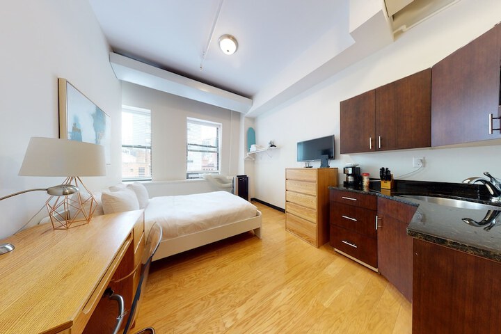 Room 9 of 46