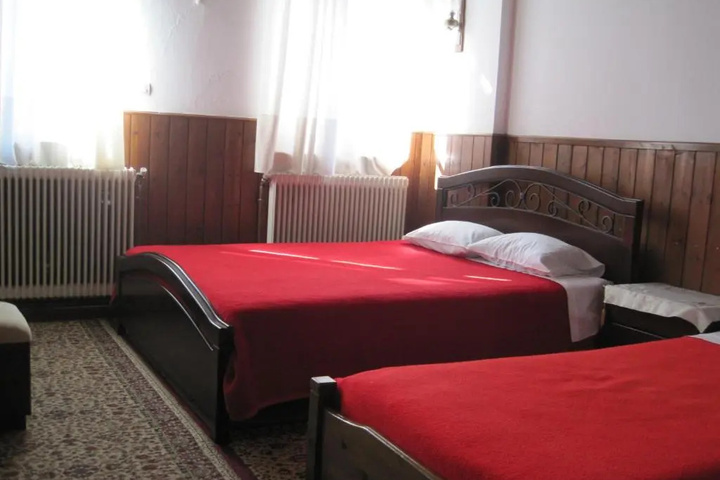Room 3 of 9