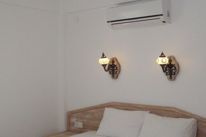 Room 14 of 94