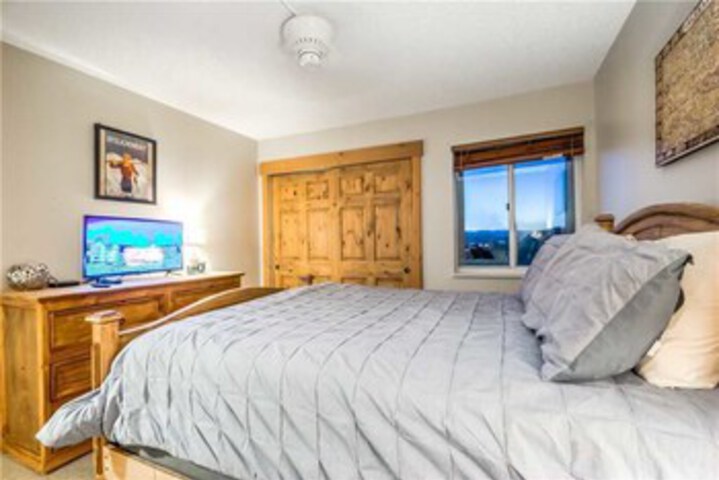 Room 6 of 22