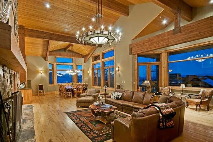 Abode in Deer Crest
