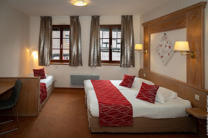 Room 17 of 49