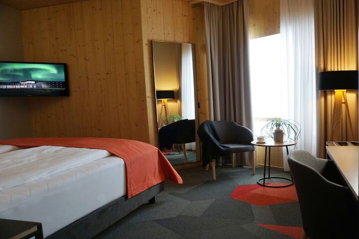 Room 25 of 131