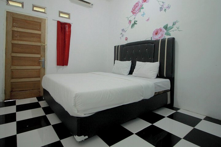 Room 9 of 22