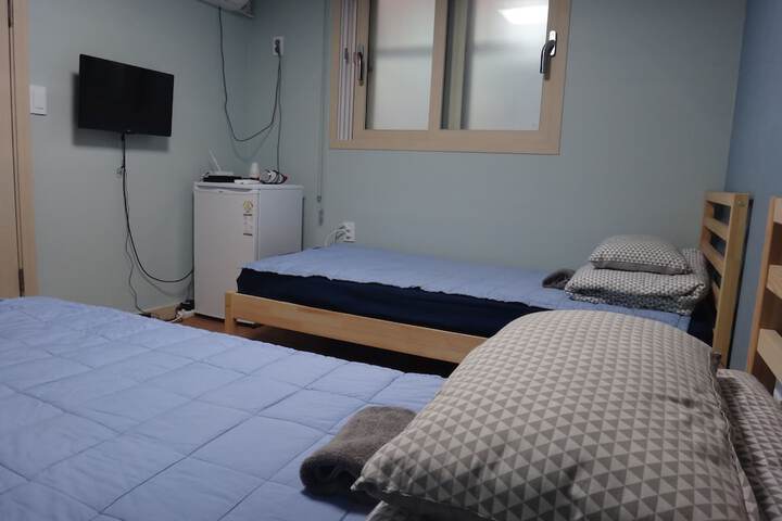 Room 21 of 73
