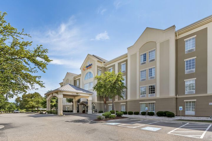 Hotel 76 of 79