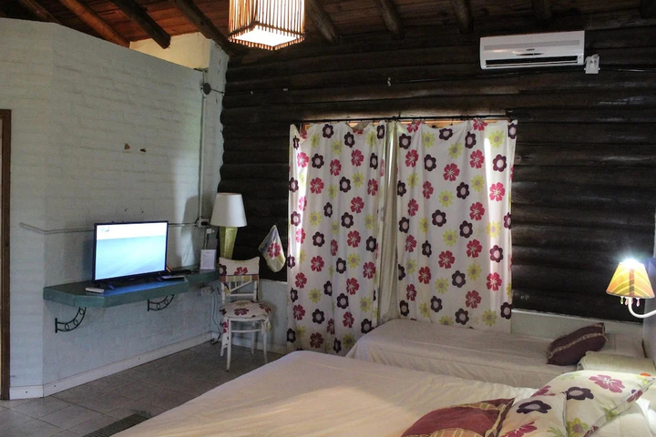Room 5 of 24