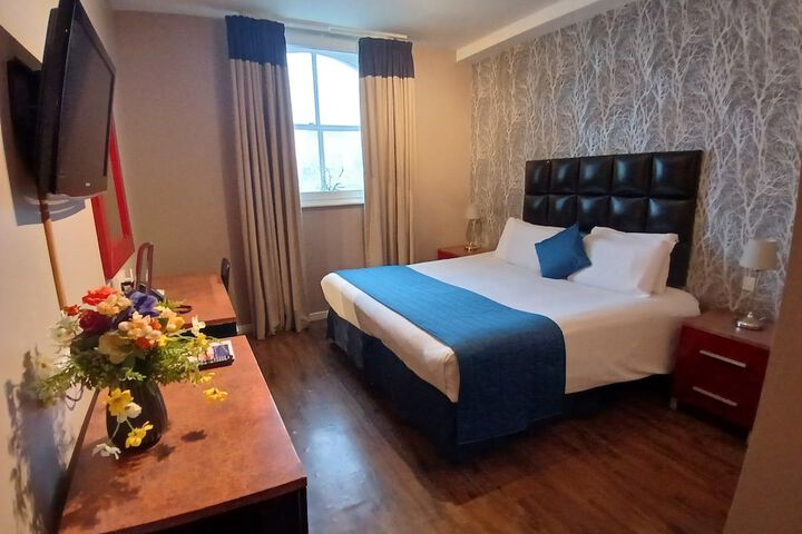 Room 121 of 182