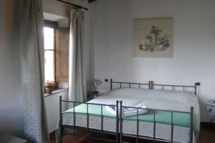 Room 35 of 68