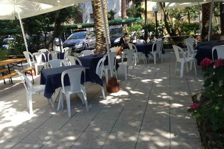 Dining 59 of 65