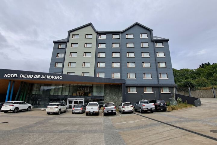 Hotel Diego de Almagro Castro