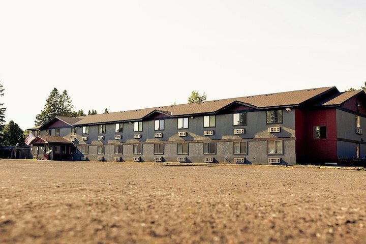 Hotel Entry