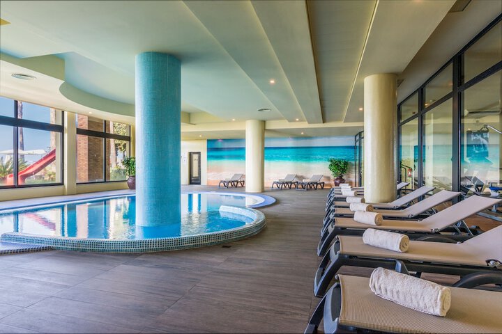 Pool 50 of 138
